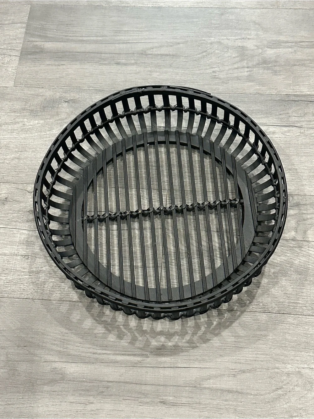 Stratton Home decor round decorative tabletop tray